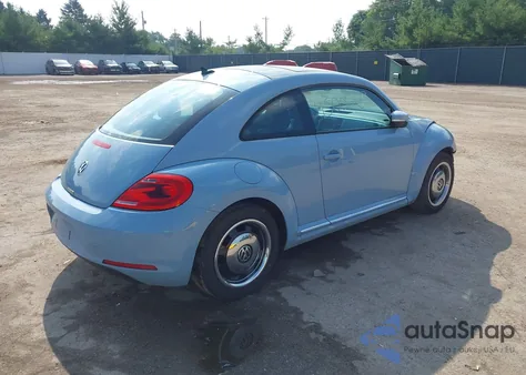 2012 Volkswagen Beetle 2.5L z USA, uszkodzony, nr VIN 3VWJX7AT8CM643437